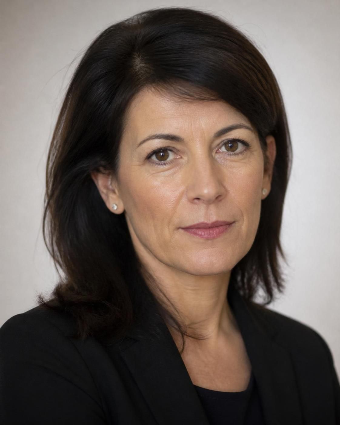découvrez comment la vie privée de véronique jacquier éclaire son parcours professionnel marqué par la discrétion et la réussite.